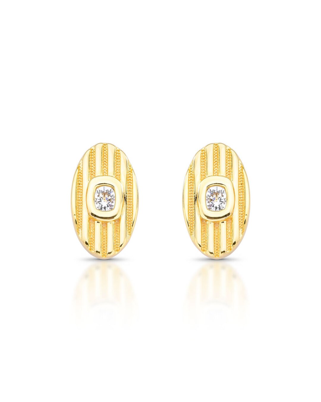 Brinco Oval Com Detalhes Verticais Polidos E Zirconia Folheado A Ouro 18k